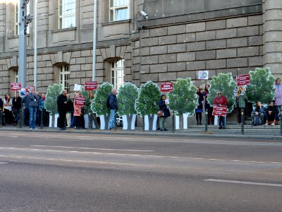 Protest at "Coal Commission" meeting 12-10-2018 07
