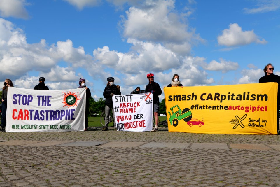 Protest at Autogipfel in Berlin 2020-05-05 24