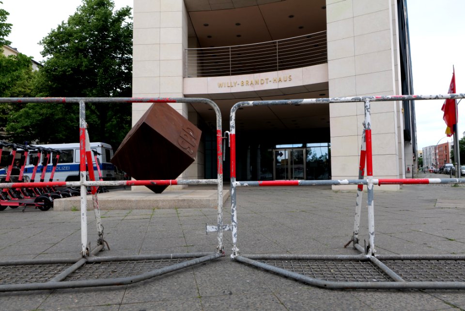 Protest at Willy-Brandt-Haus Berlin 2020-07-01 39
