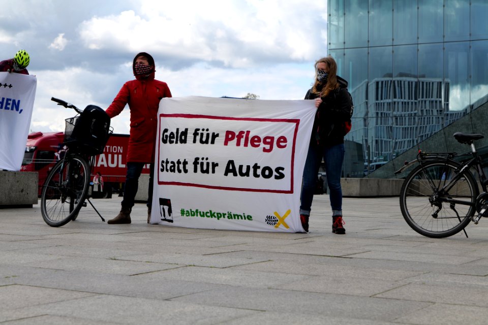 Protest at Autogipfel in Berlin 2020-05-05 126