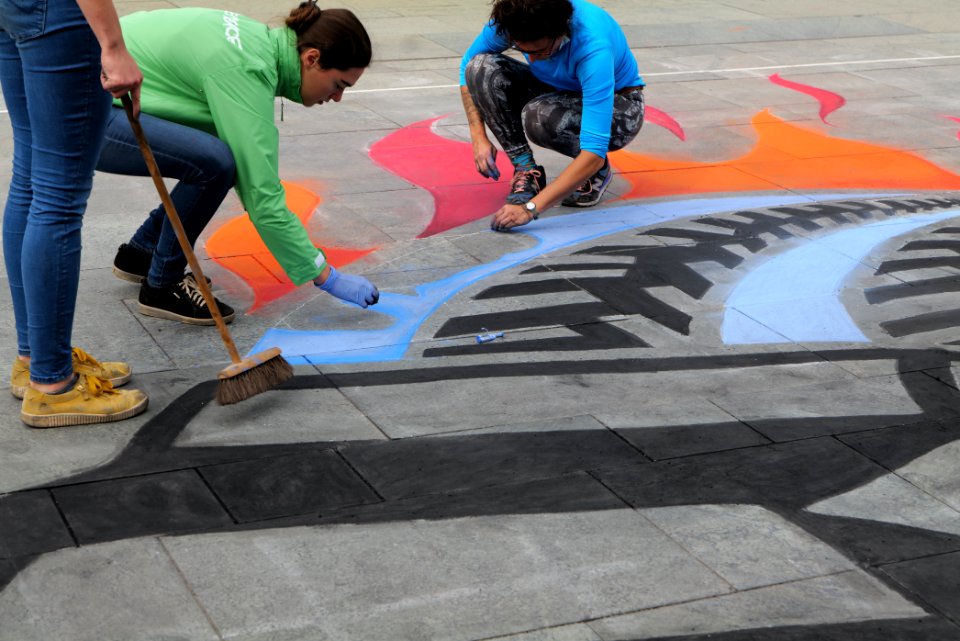 Protest at Autogipfel in Berlin 2020-09-08 Greenpeace painting 27