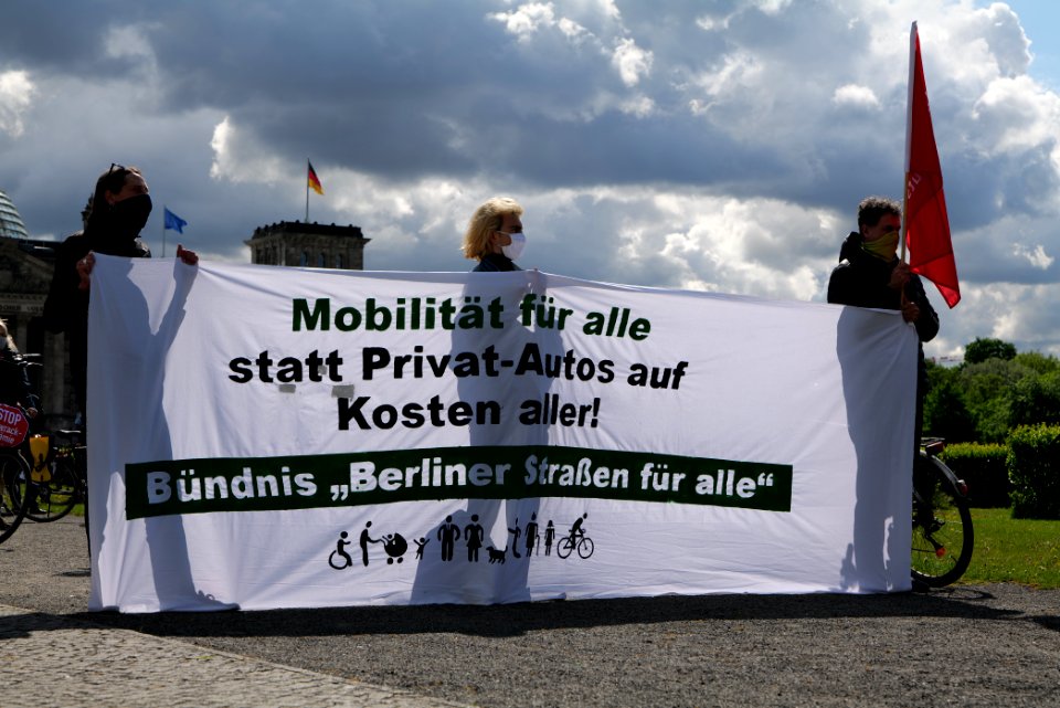 Protest at Autogipfel in Berlin 2020-05-05 56