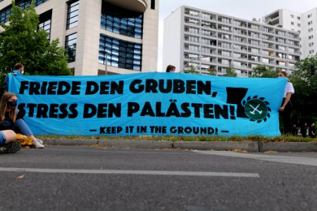 Protest at Willy-Brandt-Haus Berlin 2020-07-01 79