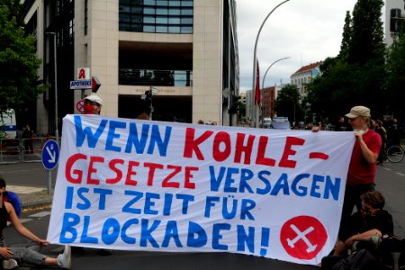 Protest at Willy-Brandt-Haus Berlin 2020-07-01 76