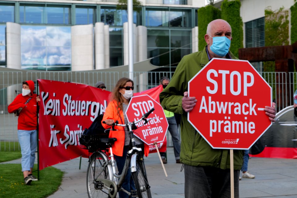 Protest at Autogipfel in Berlin 2020-05-05 72