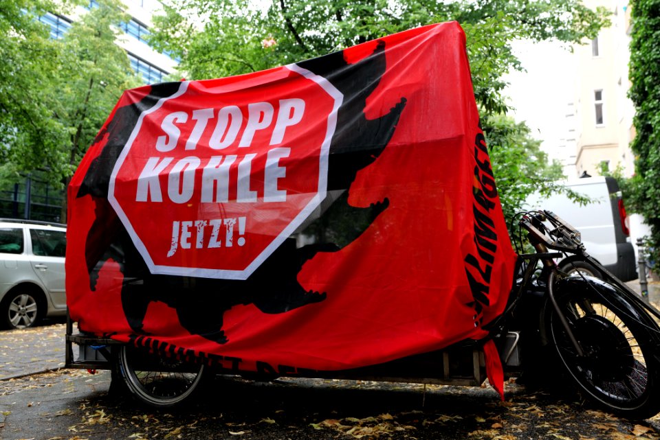 Protest at Willy-Brandt-Haus Berlin 2020-07-01 183