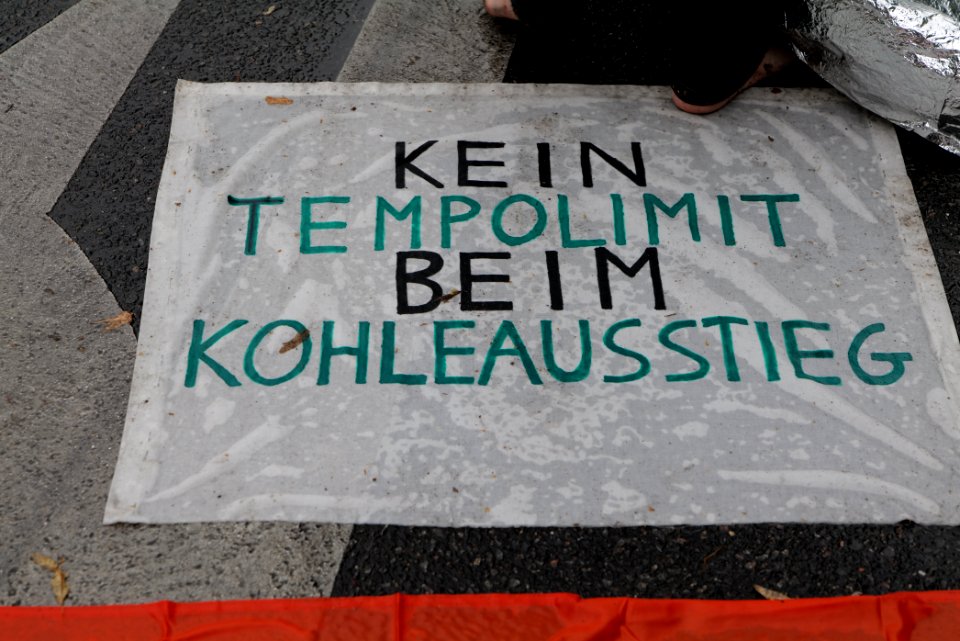 Protest at Willy-Brandt-Haus Berlin 2020-07-01 193