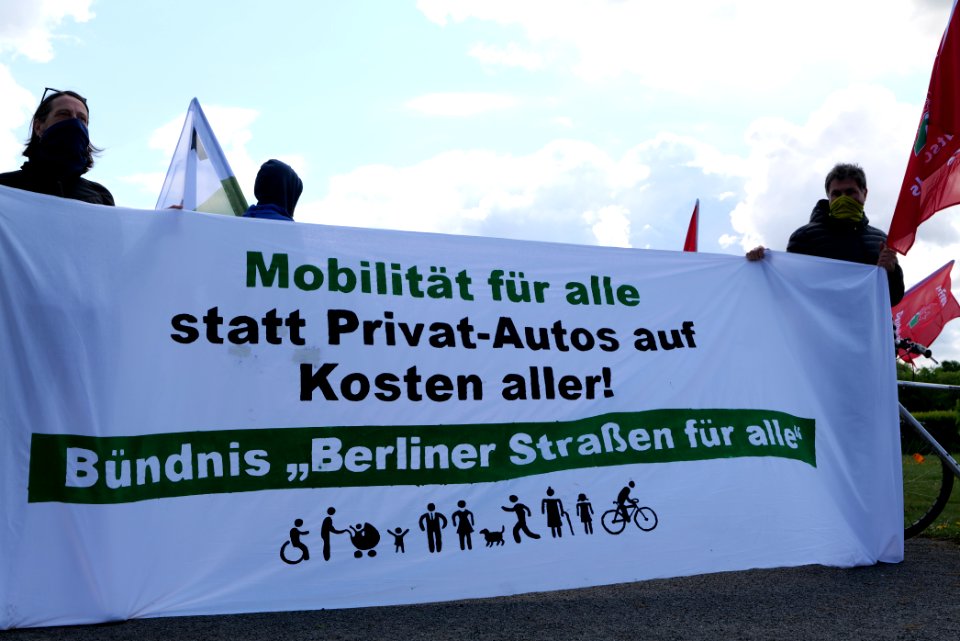 Protest at Autogipfel in Berlin 2020-05-05 83