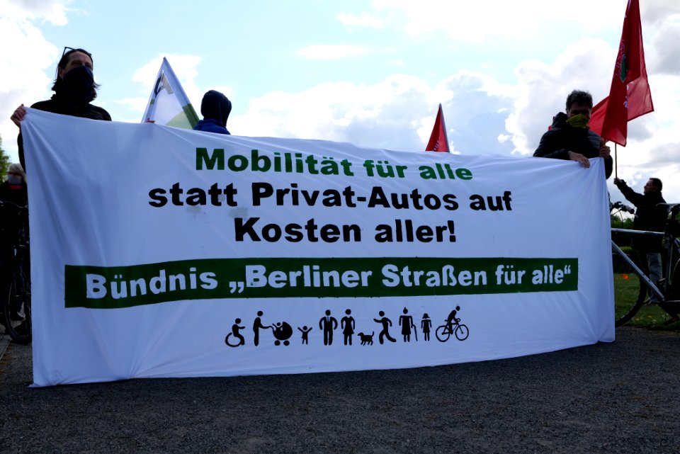 Protest at Autogipfel in Berlin 2020-05-05 82