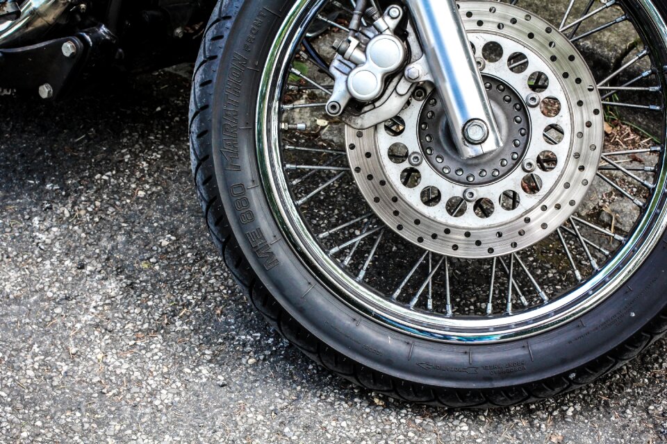 Transport motorcycle tires round