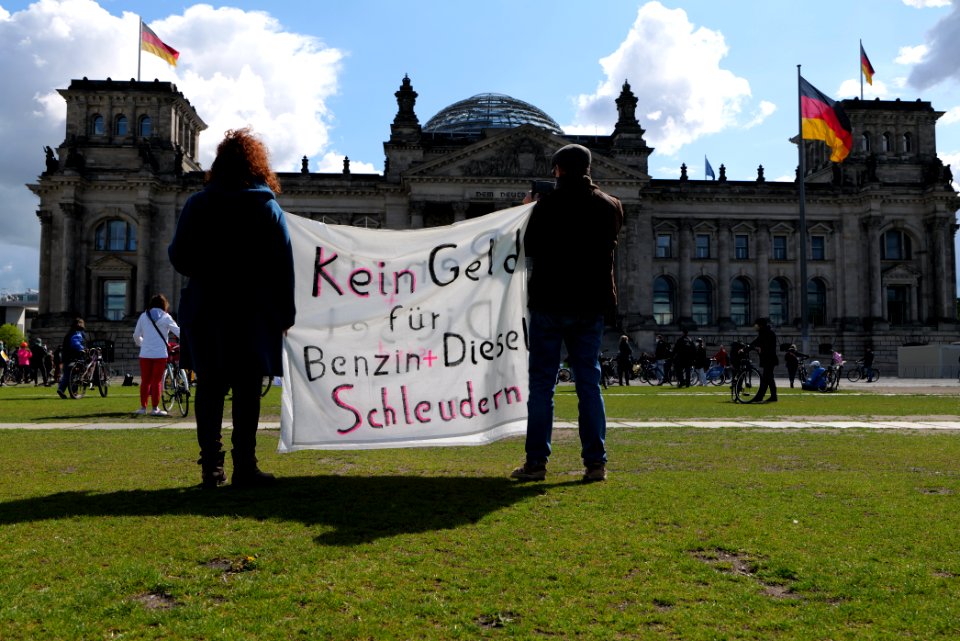 Protest at Autogipfel in Berlin 2020-05-05 98