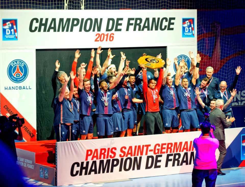 Psg Champion De France 2015-2016 2 20160602