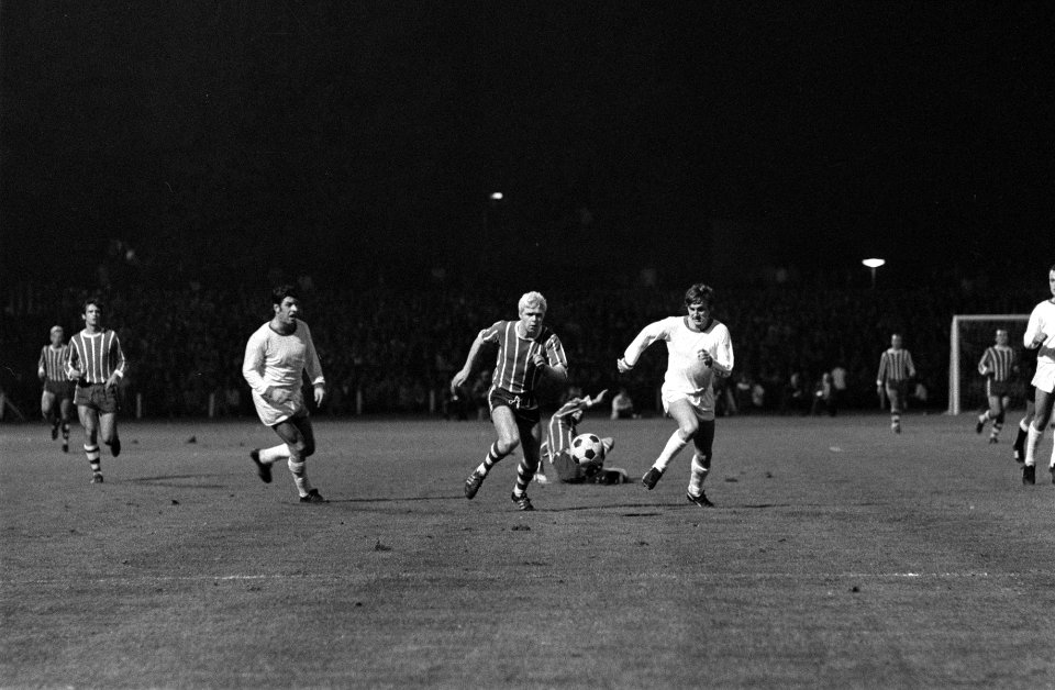 PSV tegen Rapid Wien 4-2., Bestanddeelnr 922-8348