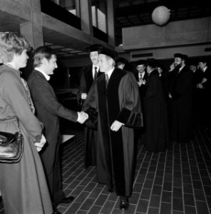 Promotie dr J Donner aan de VU in Amsterdam, opdracht Ministerie Onderwijs en , Bestanddeelnr 929-9107