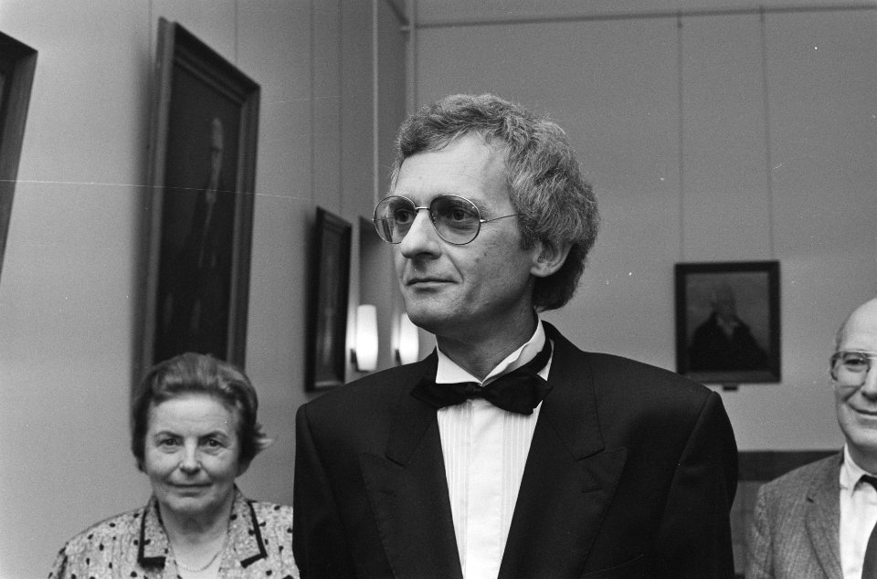 Promotie mr. H. P. Bakker Schut op Rote Armee Fraktion in Utrecht, Bestanddeelnr 933-7890