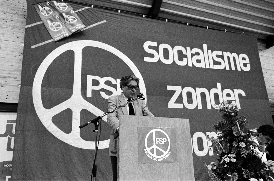 PSP-congres in Utrecht, Fred van der Spek spreekt, Bestanddeelnr 933-3656