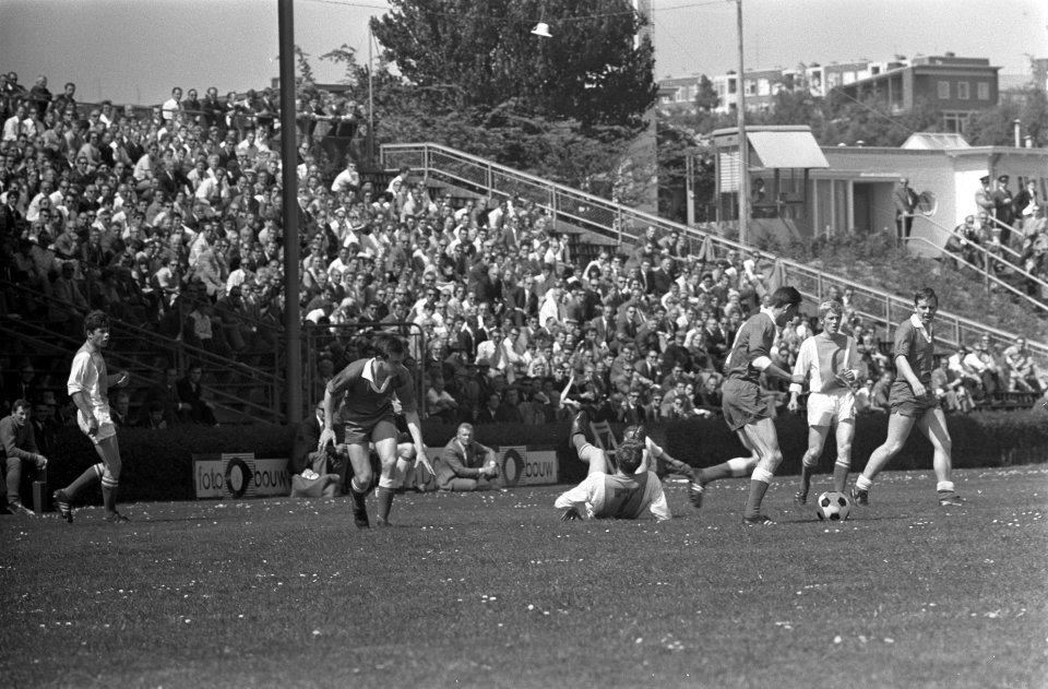 PSV tegen Sparta 1-0, te Tilburg, Bestanddeelnr 922-4990