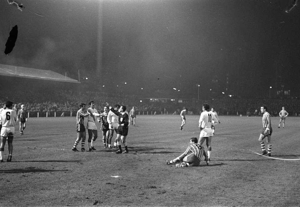 PSV tgen AS Roma 1-0 in de Europa Cup II, Bestanddeelnr 923-0213