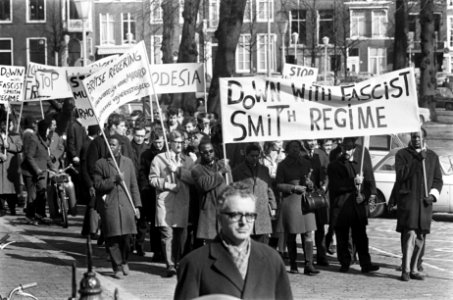 Protestmars Afrikaanse studenten tegen regime. Jan Smith te Den Haag tijdens toc, Bestanddeelnr 921-1754
