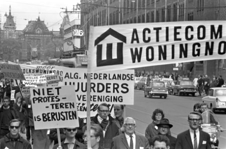 Protestmars door hoofdstad vanwege woningnood, Bestanddeelnr 919-1194