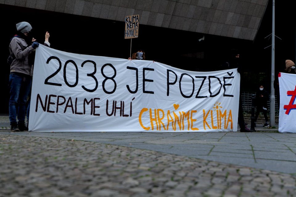 Protest on Czech Republic coal commission in front of embassy in Berlin 2020-11-30 23