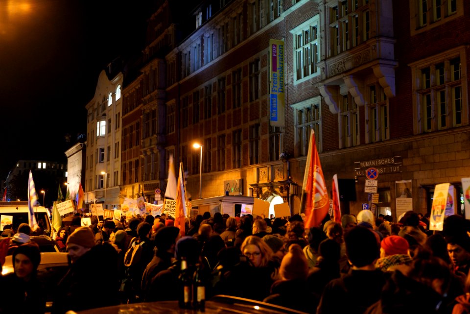 Protest in front of FDP headquarter after Thuringia prime minister election 2020-02-05 38