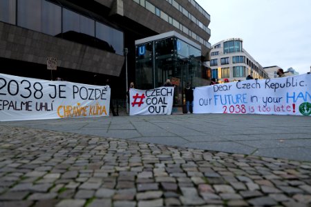 Protest on Czech Republic coal commission in front of embassy in Berlin 2020-11-30 19