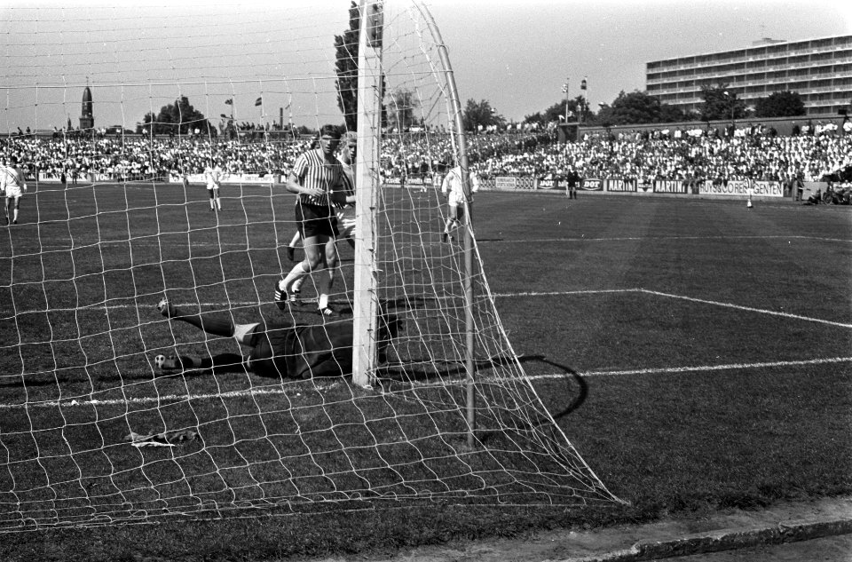PSV tegen Sparta 1-0, te Tilburg, Bestanddeelnr 922-4987