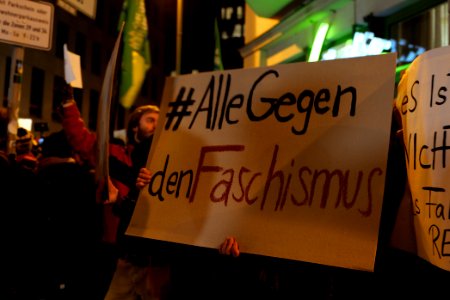 Protest in front of FDP headquarter after Thuringia prime minister election 2020-02-05 16