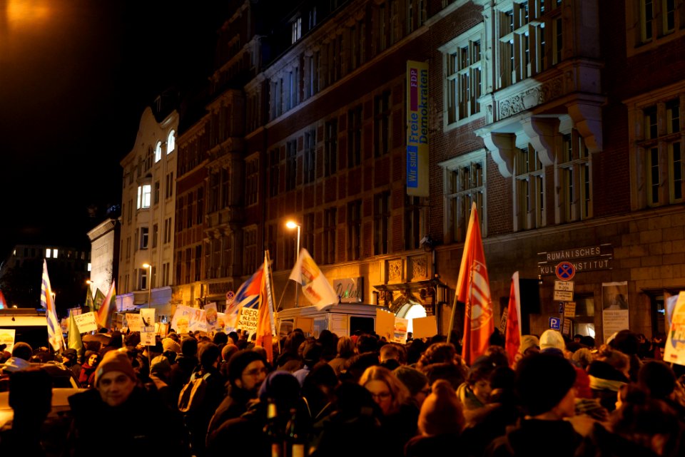 Protest in front of FDP headquarter after Thuringia prime minister election 2020-02-05 39