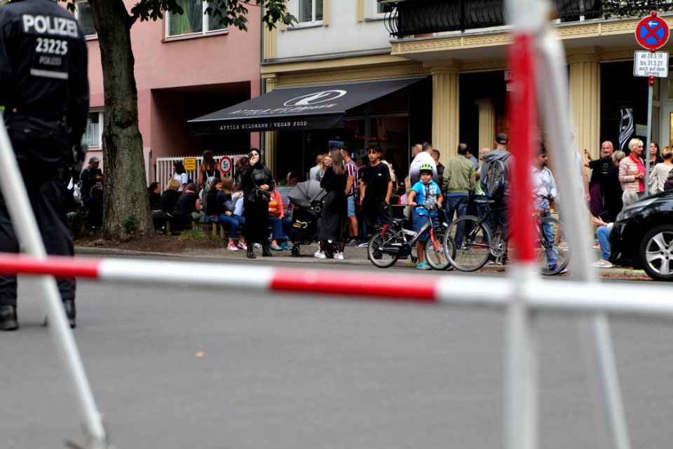 Protest in support of the Attila Hildmann restaurant 2020-08-28 04