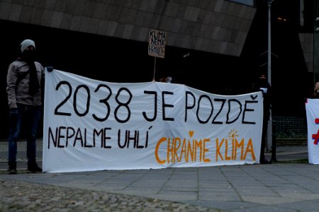 Protest on Czech Republic coal commission in front of embassy in Berlin 2020-11-30 08