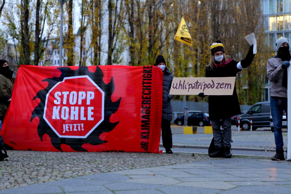 Protest on Czech Republic coal commission in front of embassy in Berlin 2020-11-30 31