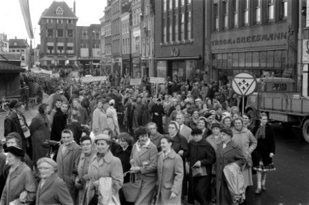 Protestdemonstratie tegen uitbreiding basis Leeuwarden, Bestanddeelnr 911-7451