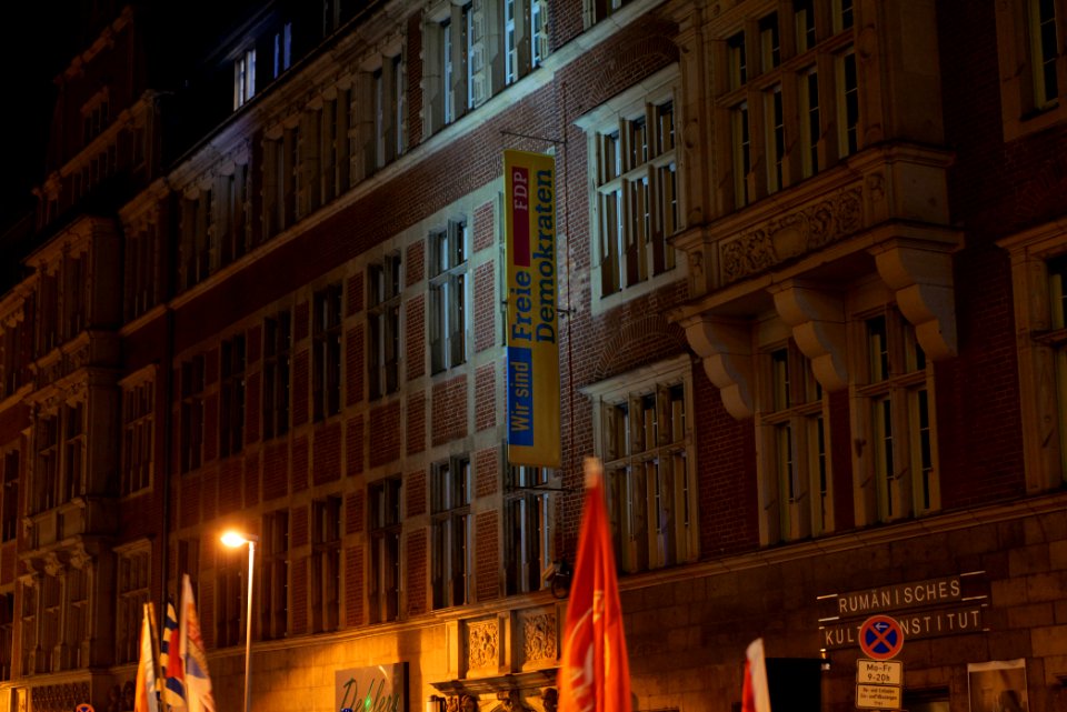 Protest in front of FDP headquarter after Thuringia prime minister election 2020-02-05 40