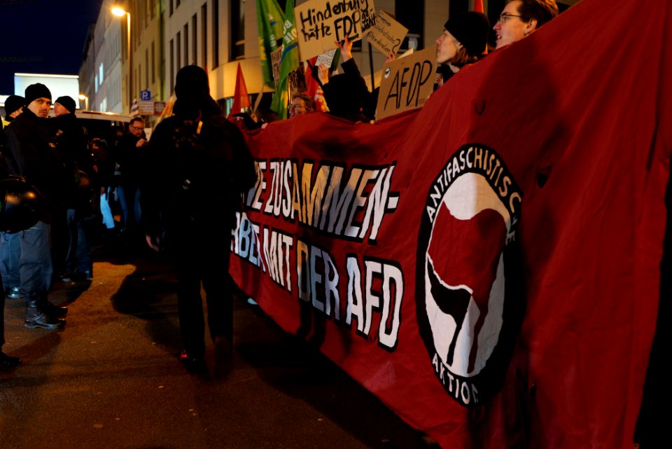 Protest in front of FDP headquarter after Thuringia prime minister election 2020-02-05 07