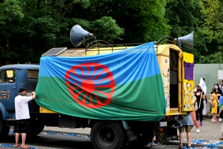 Protest for the Sinti and Roma memorial Berlin 2020-06-13 11