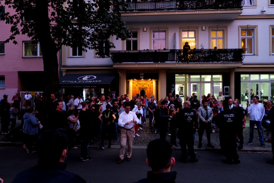 Protest in support of the Attila Hildmann restaurant 2020-08-28 15