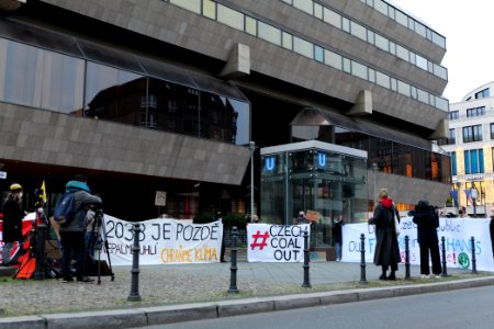Protest on Czech Republic coal commission in front of embassy in Berlin 2020-11-30 18