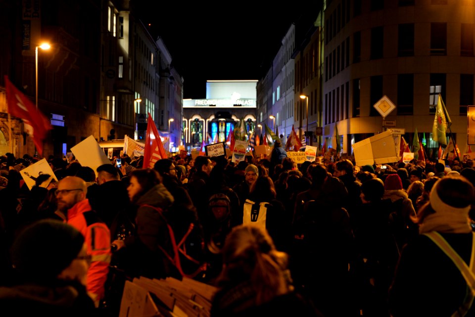 Protest in front of FDP headquarter after Thuringia prime minister election 2020-02-05 26