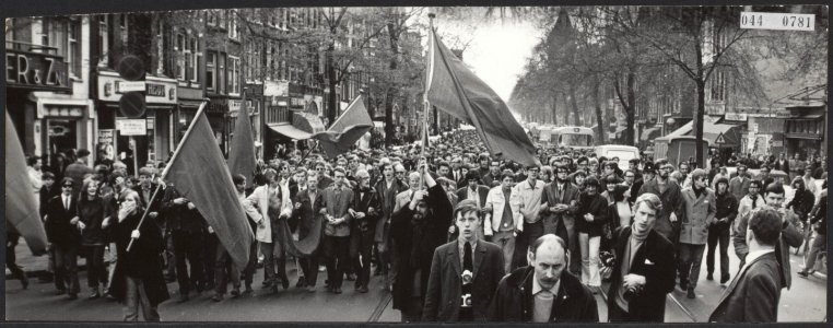 Protestmars tegen de oorlog in Vietnam, Bestanddeelnr 044-0781