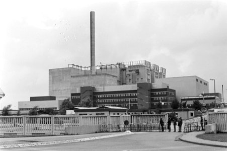 Protest bij snelle kweekreactor Kalkar ( West Duitsland ) de snelle kweekreactor, Bestanddeelnr 931-6047