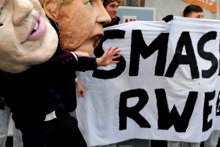Protest during German government decision about the coal power usage at the chancellery 2020-01-29 16