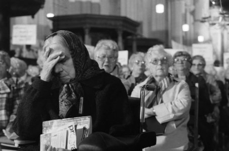 Protestbijeenkomst bejaarden in Amsterdam tegen bezuinigingen op bejaardenbeleid, Bestanddeelnr 933-7755