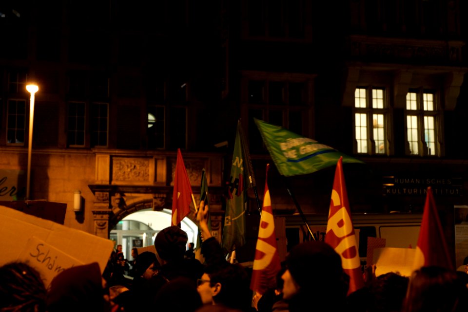 Protest in front of FDP headquarter after Thuringia prime minister election 2020-02-05 13