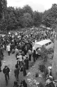 Protestconcert in Vondelpark tegen politiebeleid jeugdige straatmuzikanten Ams, Bestanddeelnr 924-7366