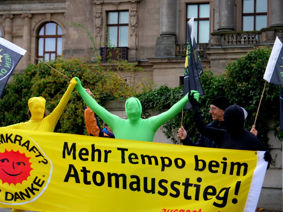 Protest for a nuclear power phase-out at "Jamaika Sondierungsgespräche" 07