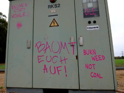 Protest writing in the Hambach forest 04