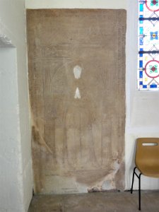 Raffetot (Seine-Mar.) église, dalle funéraire 02