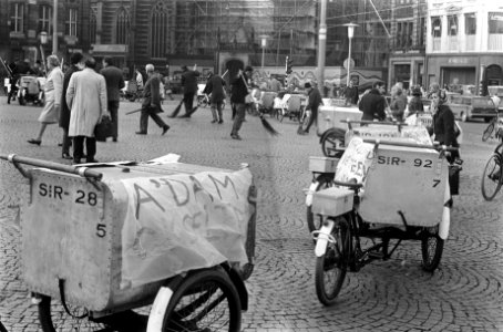 Protestoptocht van VU-studenten tegen de Vervuiling in Amsterdam met gemeenter, Bestanddeelnr 922-9441